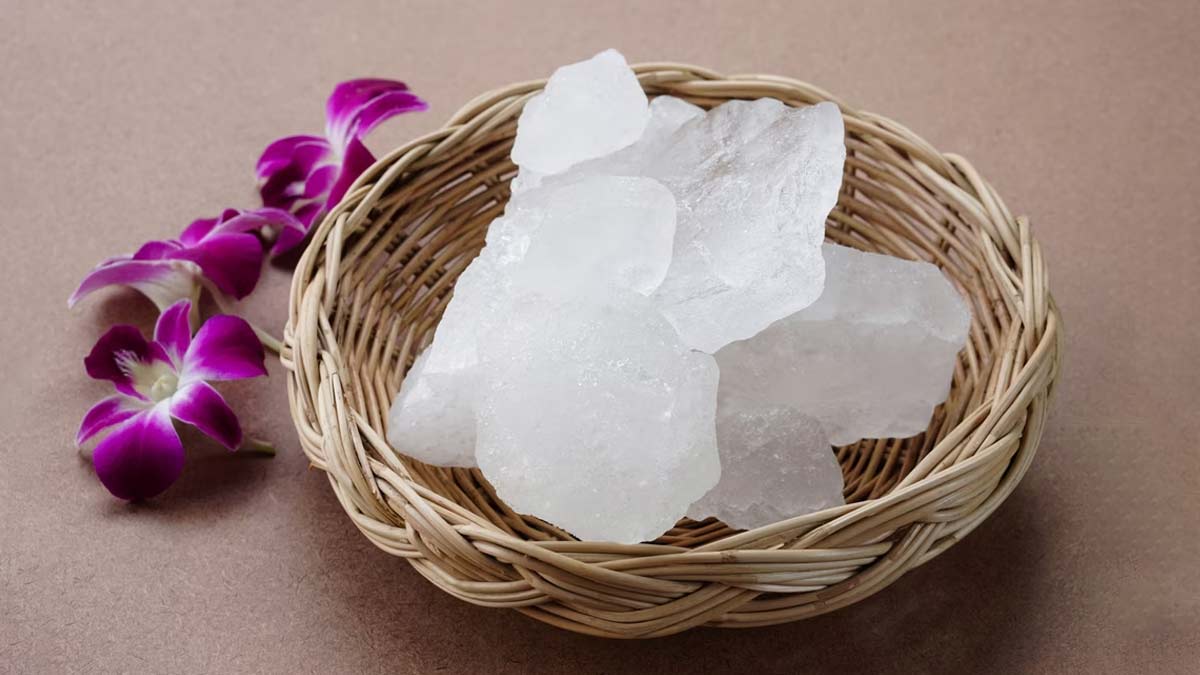 Natural alum crystal